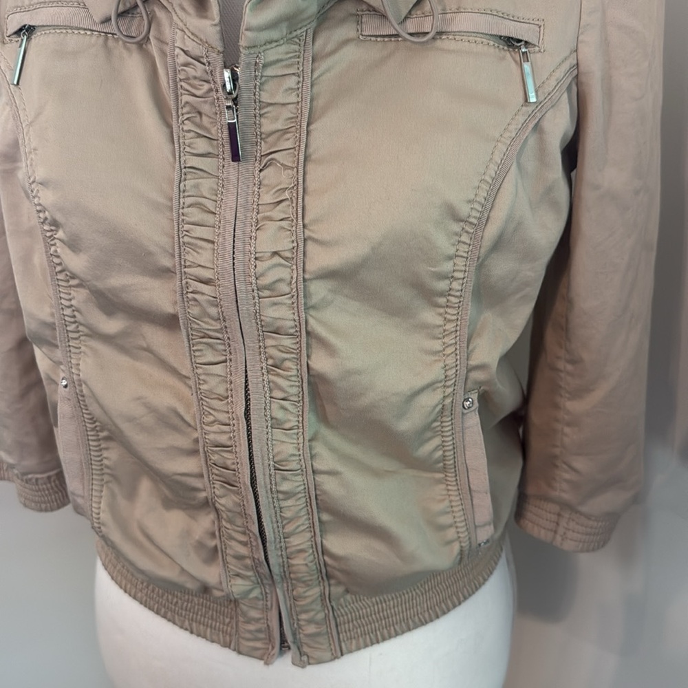 White House Black Market Women's Tan Bomber Jacket Size 2 - Picture 3 of 14